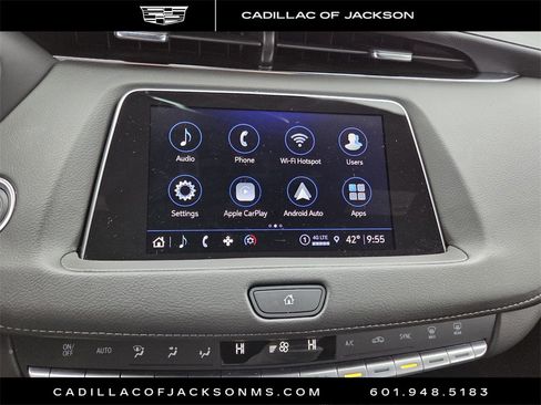 Certified 2023 Cadillac XT4 Premium Luxury image 12