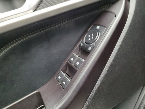 Used 2020 Ford Explorer XLT w/ Equipment Group 202A RWD image 27