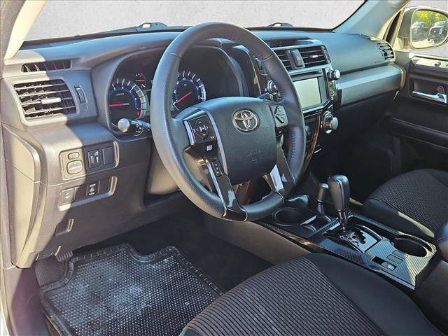 Used 2018 Toyota 4Runner TRD Off-Road AWD/4WD image 10