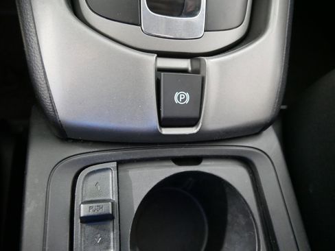 Used 2014 Chevrolet Captiva Sport LT image 31