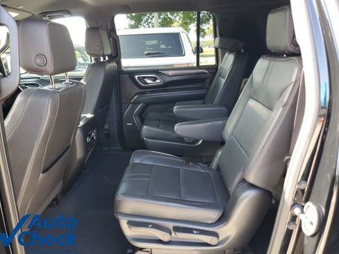 Used 2023 Chevrolet Suburban RST w/ Luxury Package RWD image 13