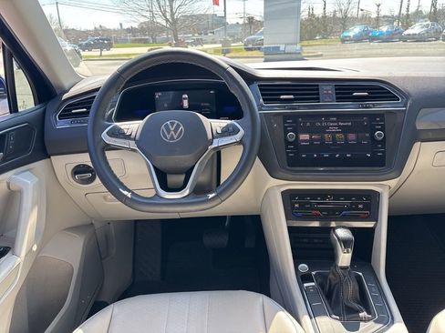 Used 2023 Volkswagen Tiguan SE FWD image 25