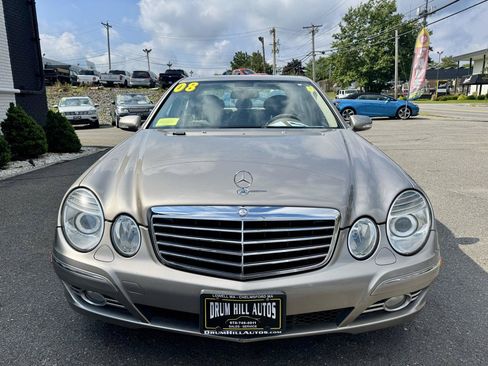 Used 2008 Mercedes-Benz E 350 4MATIC Sedan image 8
