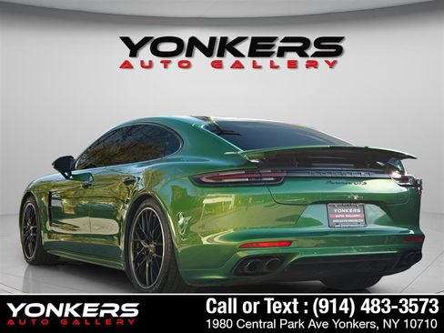 Used 2019 Porsche Panamera GTS image 9