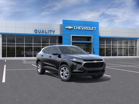 New 2026 Chevrolet Trax LS w/ LS Convenience Package FWD image 25