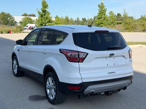 Used 2017 Ford Escape SE w/ SE Cold Weather Package AWD/4WD image 7