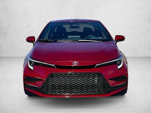 Used 2025 Toyota Corolla SE image 3