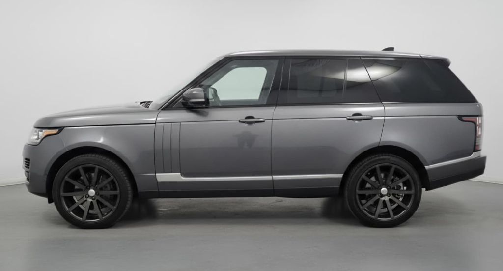 Used 2015 Land Rover Range Rover Supercharged AWD/4WD image 5