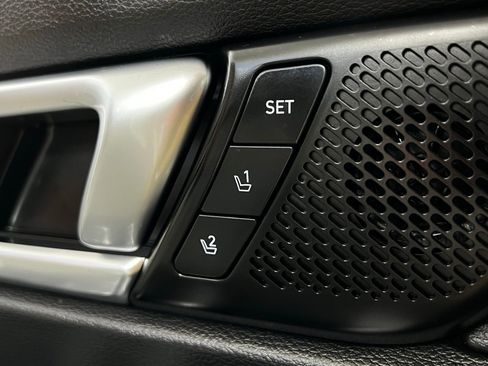 Used 2020 Kia Telluride SX w/ SX Prestige Package image 15