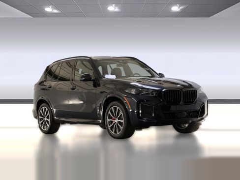 Used 2026 BMW X5 xDrive40i w/ M Sport Package image 6