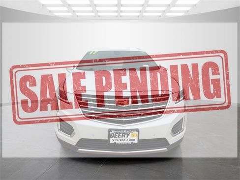 Used 2017 Cadillac XT5 Platinum image 3