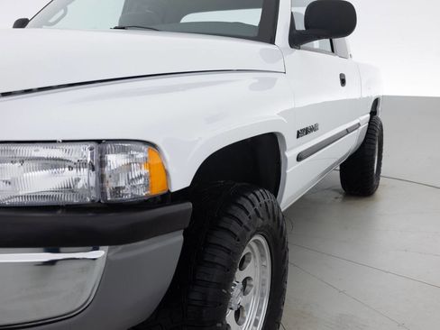 Used 2000 Dodge Ram 1500 Truck 2WD Quad Cab image 12