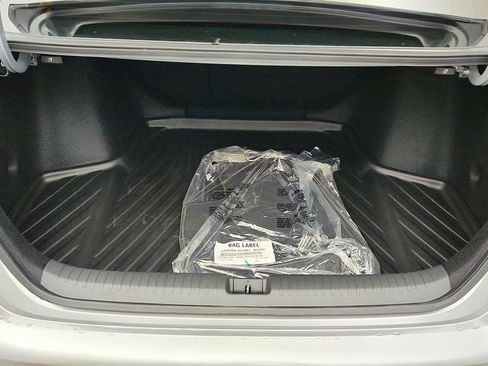 Used 2024 Honda Accord EX image 22