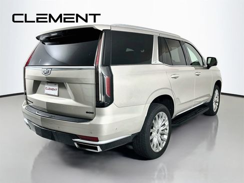 Used 2021 Cadillac Escalade Premium Luxury AWD/4WD image 7