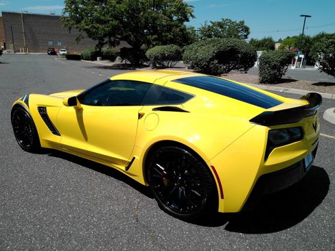 Used 2017 Chevrolet Corvette Z06 RWD image 6