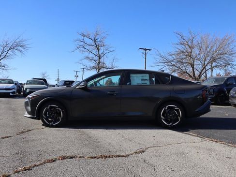 New 2025 Kia K4 EX image 4