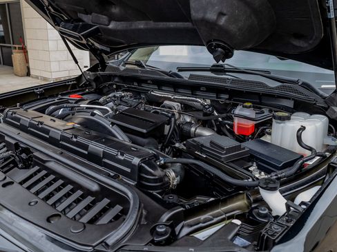 Used 2025 GMC Sierra 2500 Denali Ultimate image 40