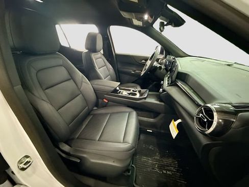 New 2026 Chevrolet Equinox LT w/ Convenience Package II image 30