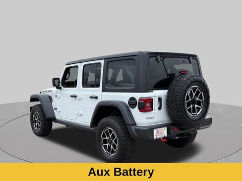 Used 2024 Jeep Wrangler Unlimited Rubicon AWD/4WD image 9