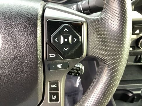 Used 2021 Toyota Tacoma TRD Off-Road AWD/4WD image 26