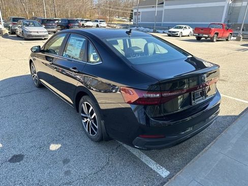 New 2026 Volkswagen Jetta SE image 5