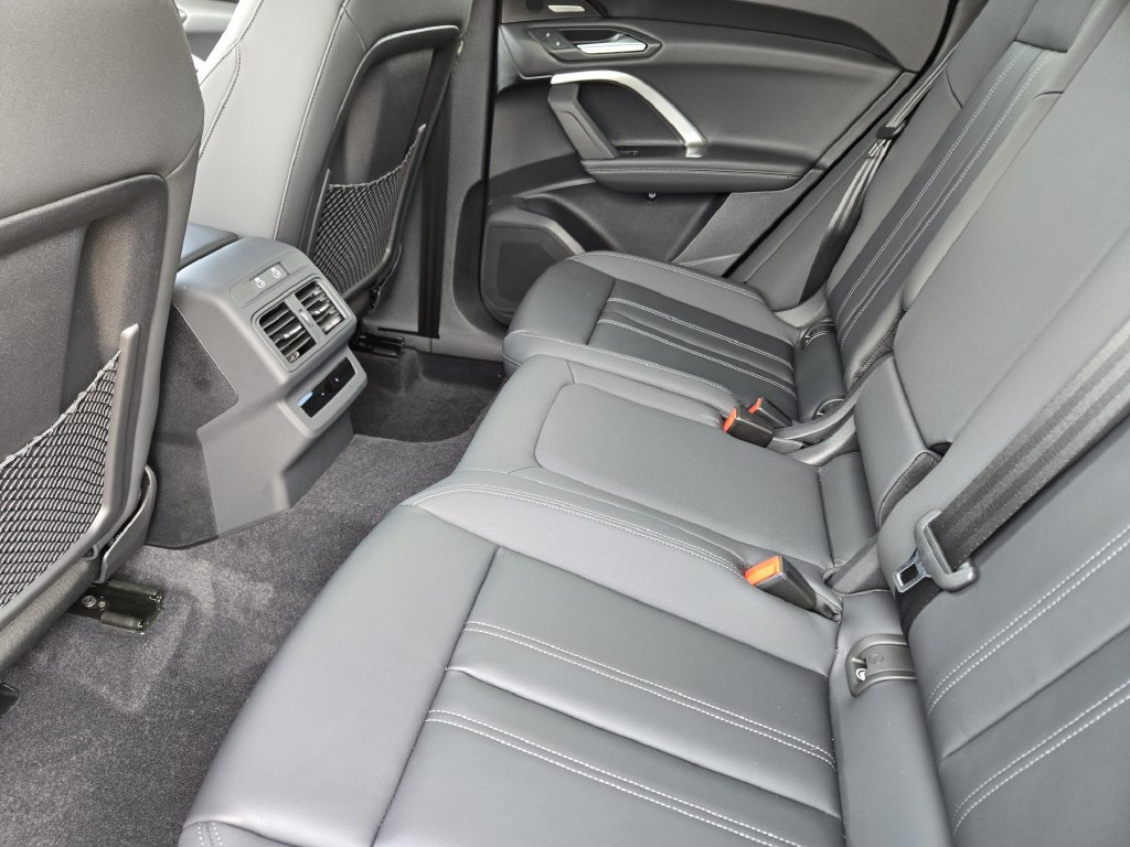 Used 2025 Audi Q5 Premium Plus AWD/4WD image 34