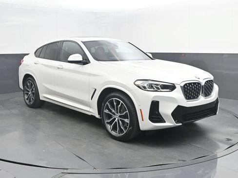 Certified 2022 BMW X4 xDrive30i w/ M Sport Package 2 AWD/4WD image 9