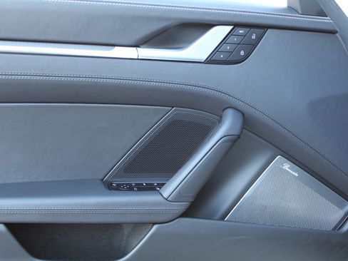 Used 2024 Porsche 911 Carrera image 13