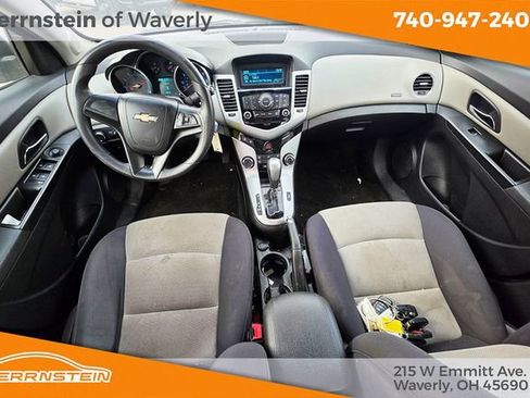 Used 2013 Chevrolet Cruze LS image 13