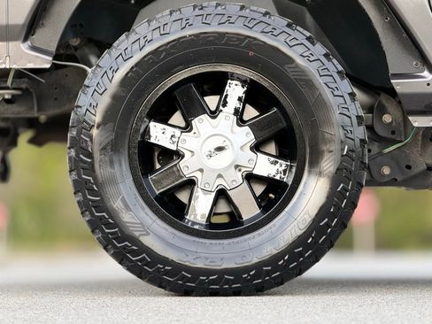 Used 2020 Jeep Wrangler Sport image 20