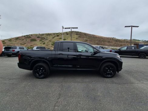 New 2026 Honda Ridgeline Black Edition image 8