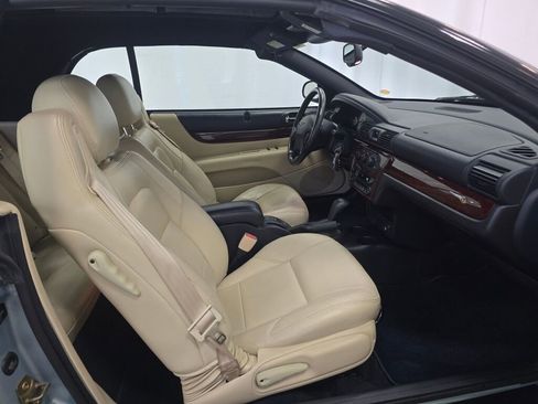 Used 2003 Chrysler Sebring Limited image 80