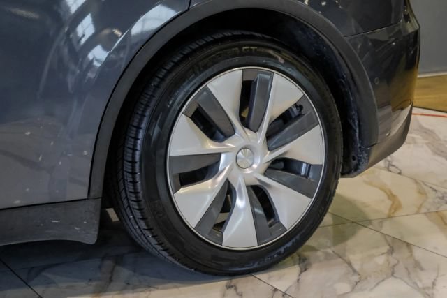 Used 2021 Tesla Model Y 2WD image 76