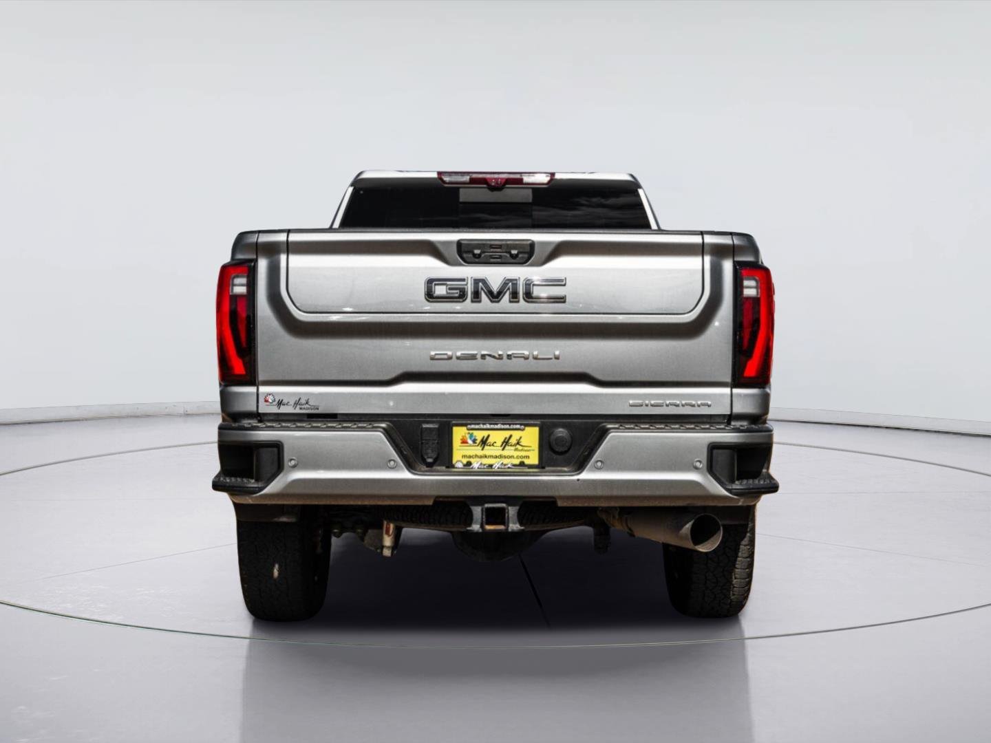 Used 2025 GMC Sierra 2500 Denali Ultimate w/ Max Trailering Package AWD/4WD image 8
