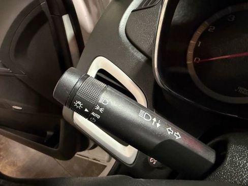 Used 2017 GMC Terrain SLE w/ Convenience Package image 33