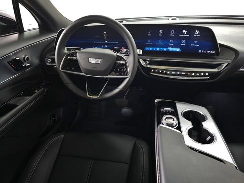 Certified 2024 Cadillac Lyriq Tech AWD/4WD image 23