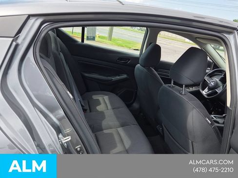 Used 2025 Nissan Altima 2.5 SV FWD image 17
