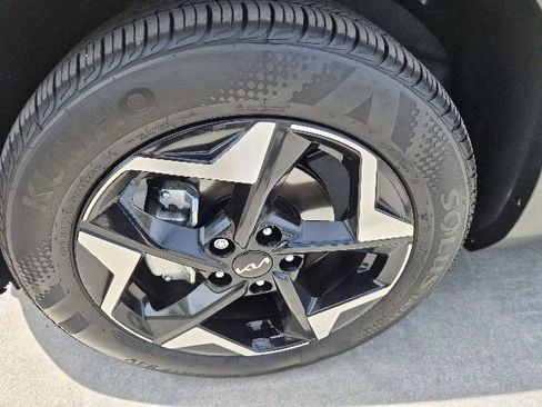 Used 2026 Kia Seltos S FWD image 5