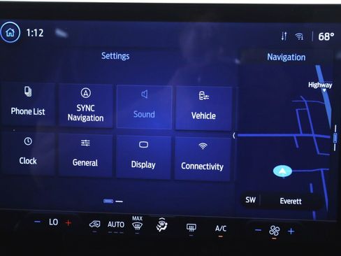 Used 2024 Ford Transit 350 XLT RWD image 19