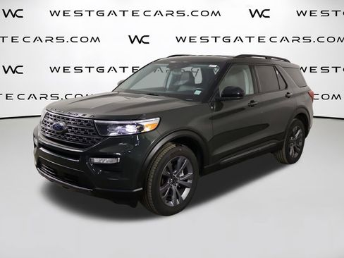 Used 2022 Ford Explorer XLT w/ Equipment Group 202A AWD/4WD image 1