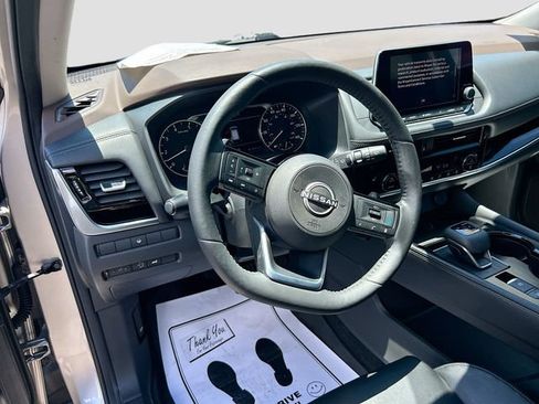 Certified 2023 Nissan Rogue SL FWD image 8