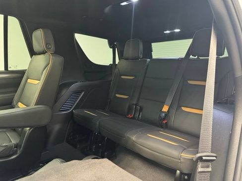 Used 2024 GMC Yukon AT4 w/ Technology Package AWD/4WD image 30