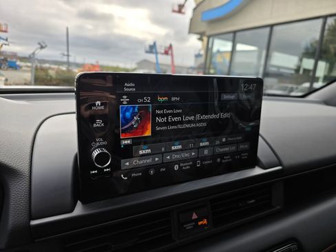 New 2025 Honda Pilot TrailSport image 21