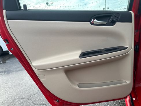 Used 2010 Chevrolet Impala LT image 11