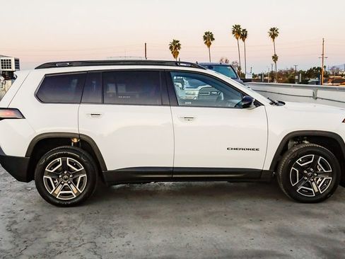 New 2026 Jeep Cherokee Limited image 12