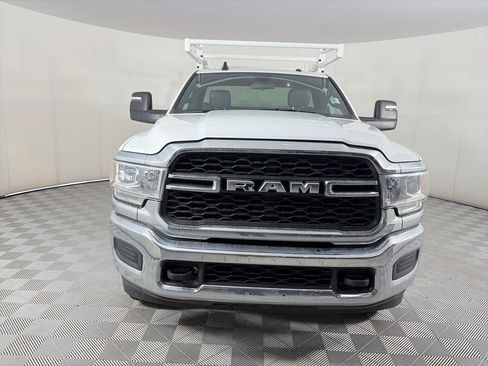 Used 2024 RAM 3500 Tradesman w/ Chrome Appearance Group AWD/4WD image 2