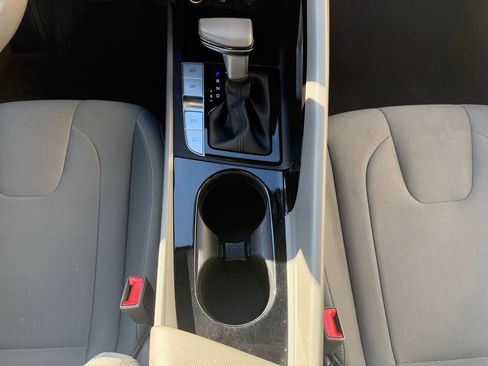 Used 2023 Hyundai Elantra SEL w/ Convenience Package image 17