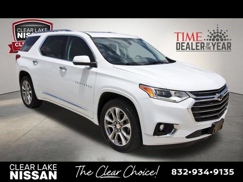 Used 2021 Chevrolet Traverse Premier w/ LPO, Floor Liner Package FWD image 9