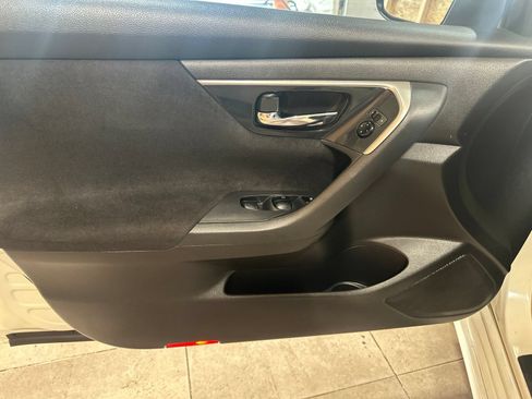 Used 2013 Nissan Altima 2.5 S FWD image 12