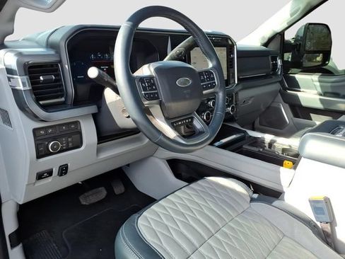 Used 2024 Ford F450 Limited w/ FX4 Off-Road Package AWD/4WD image 30